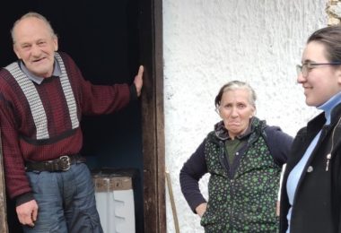 Помоћ за породицу Орловић